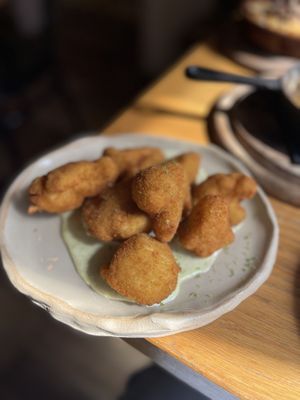 Coliflor rebozada 🔝  at Veganika in Ljubljana