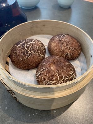 Hot buns with coconut milk at Pure Veggie House 心齋 - Xīn Zhāi in Taipei