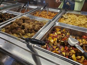 Vegan food bar option at Whole Foods Market in Venice