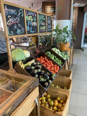Indoors at La Feria de Sabores Artesanales in Rosario