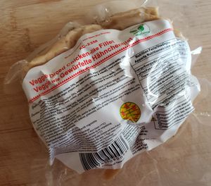 Simili de poulet en morceaux chez Pakkai.
 at Pakkai in Paris