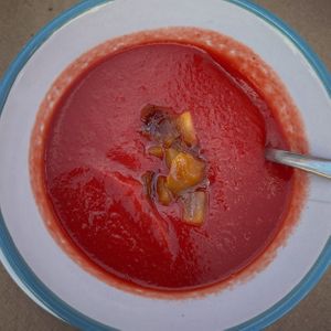 Beetroot & caramelized apple soup at La Terraza del Girasol in Murcia