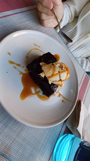 Brownie templado con helado casero con tofe #Veganuary at La Terraza del Girasol in Murcia