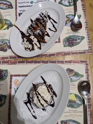 Vegan desserts at Frankie's in Sorrento