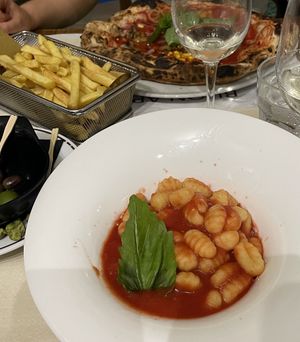 Vegan gnocchi without vegan cheese and il sombrero pizza without vegan cheese  at Frankie's in Sorrento