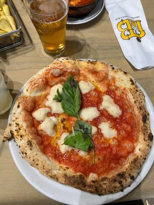 VEGAN MARGHERITA at Frankie's in Sorrento