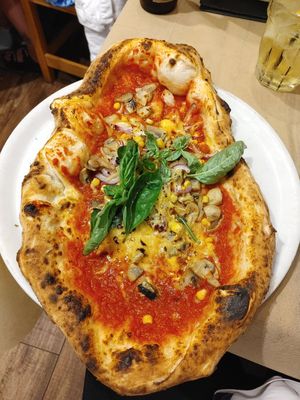 Spicy corn pizza at Frankie's in Sorrento