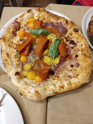 Purple potato cream pizza at Frankie's in Sorrento