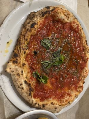 Vegan pizza  at Frankie's in Sorrento