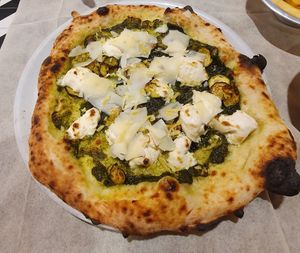 BUCKINGHAM PALACE: VEGAN CHEESE, VEGAN BASIL PESTO, GRILLED ZUCCHINI, ROCKET SALAD & LEMON ZEST at Frankie's in Sorrento