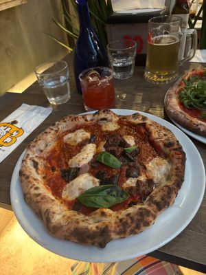 Vegan “meat feast” at Frankie's in Sorrento