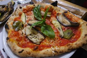 Vegan pizza at Frankie's in Sorrento