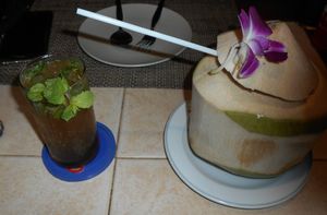 drinks at Cabbages & Condoms in Pattaya