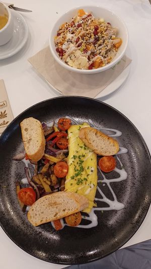 Vegan omelette and Oatmeal at Flow Specialty Coffee Bar & Bistro in Budapest