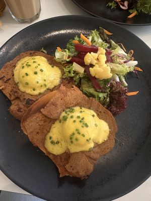 Vegan Eggs benedict   at Flow Specialty Coffee Bar & Bistro in Budapest