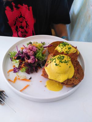 Eggs benedict at Flow Specialty Coffee Bar & Bistro in Budapest