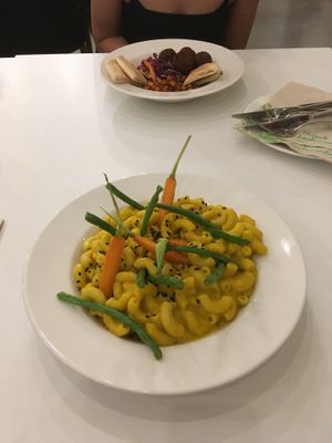 mac’n’cheese at Flow Specialty Coffee Bar & Bistro in Budapest