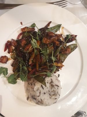 Teriyaki stir fry veg and tofu at The Grumpy Mole in Cheam