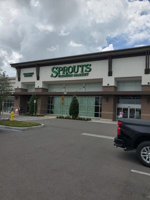 Entrance at Sprouts Farmers Market in Naples
