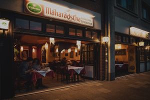 Main entrance  at Maharadscha in Gottingen