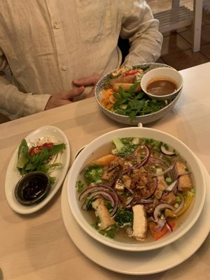 Mains at Steamy Pho in Gothenburg