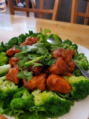 Ginger sesame "chicken" with steamed broccoli at Golden Lotus Vegan Restaurant in Oakland