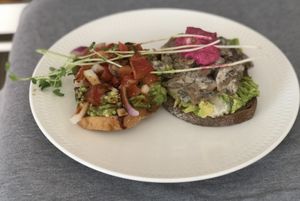 1. Bruschetta & avo on sourdough & 2. Garlic mushrooms & avo with beetroot hummus on rye. Devine! 😃  #Veganuary at Coco Bliss in South Bank