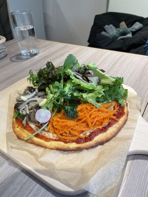 Veggie Pizza at M's Table in Yokohama