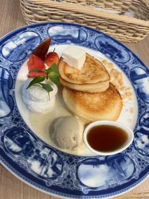 Pancakes   at M's Table in Yokohama