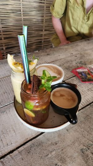 Passionana, ice tea, coffees at Banana Chill in Kandy