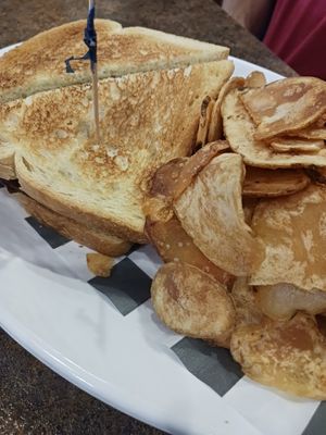Vegan BLT at Blondie's in Flint
