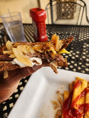  at Blondie's in Flint