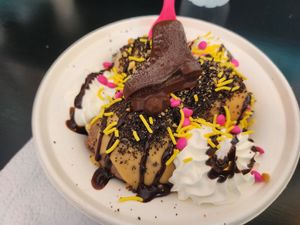  at Sugar Spell Scoops in Sharpsburg