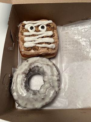   at The Vegan Doughnut Company in Lakewood