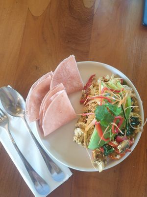 Tofu Scramble at Kayu Lembongan in Lembongan