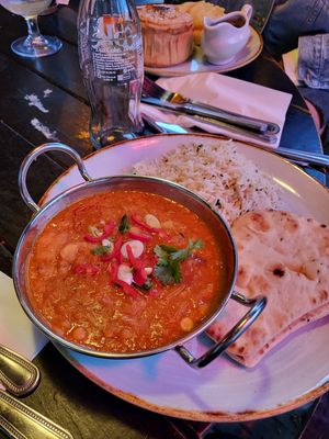 Vegan Gobi Dhansak Curry at The Moreton Hall in Bury St Edmunds