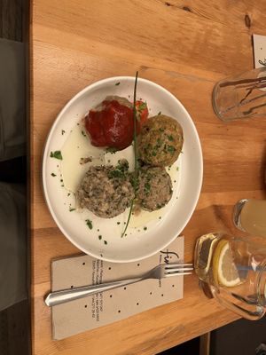 Knödel Quartett   at Fink's Südtiroler Knödelküche in Munich