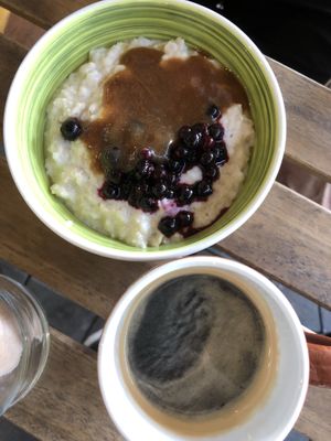 Coffee and oatmeal at VegB12 in Tallinn