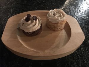 Mini cakes to finish  at 100% Mexicano Vegano in Mallorca