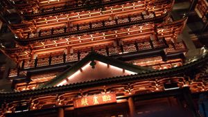 Stunning view at night time at DaFo Vegetarian in Guangzhou