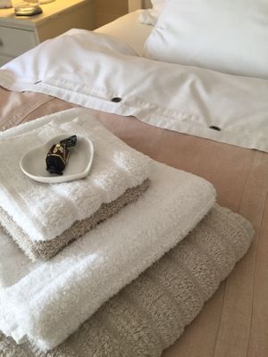 Luxurious bedding, towels, shower products and ... Belgian chocolate. at Lut's B&B in South Hykeham