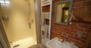Quality showers, luxurious towels and Rituals shower products  at Lut's B&B in South Hykeham