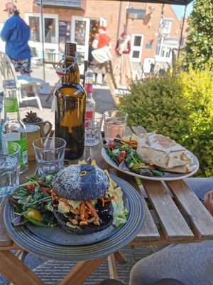 Lunch at Plantarium Cafe in Stratford-upon-avon