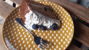 blueberry cake at Plantarium Cafe in Stratford-upon-avon