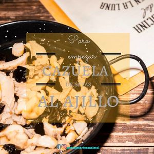 La cazuela de setas al ajillo es una muy recomendable entrada, las setas provienen del huerto orgánico del restaurante.  at Conejo en la Luna in San Juan Teotihuacan