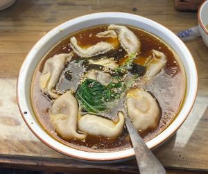 Mushroom-broth wontons  at Su Shan Mian 素山面素食 - 雅仕苑店 in Chengdu