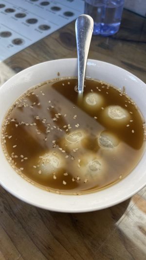 black sesame glutinous ricee  at Su Shan Mian 素山面素食 - 雅仕苑店 in Chengdu