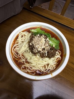 Dan dan noodles  at Su Shan Mian 素山面素食 - 雅仕苑店 in Chengdu