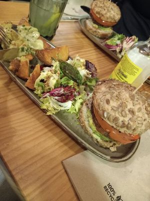  at Avocado Love in Madrid