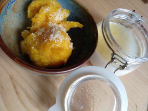 Daily menu / Desserts / Mango ice-cream + vegan panacota at Avocado Love in Madrid